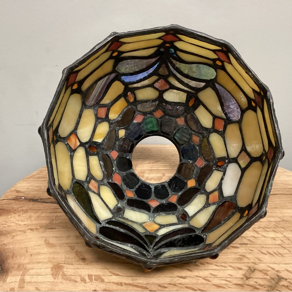 🟠 Beautiful Tiffany Style Stained Glass & Lead Joints Lamp Shade - Home Decor - Picture 8 of 16